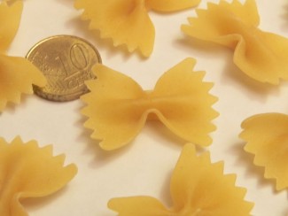 Recipe Photo: Uncooked farfalle