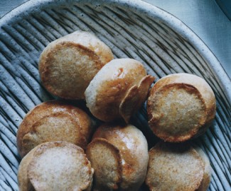 Recipe Photo: Rye Dinner Rolls with Crisp Tops